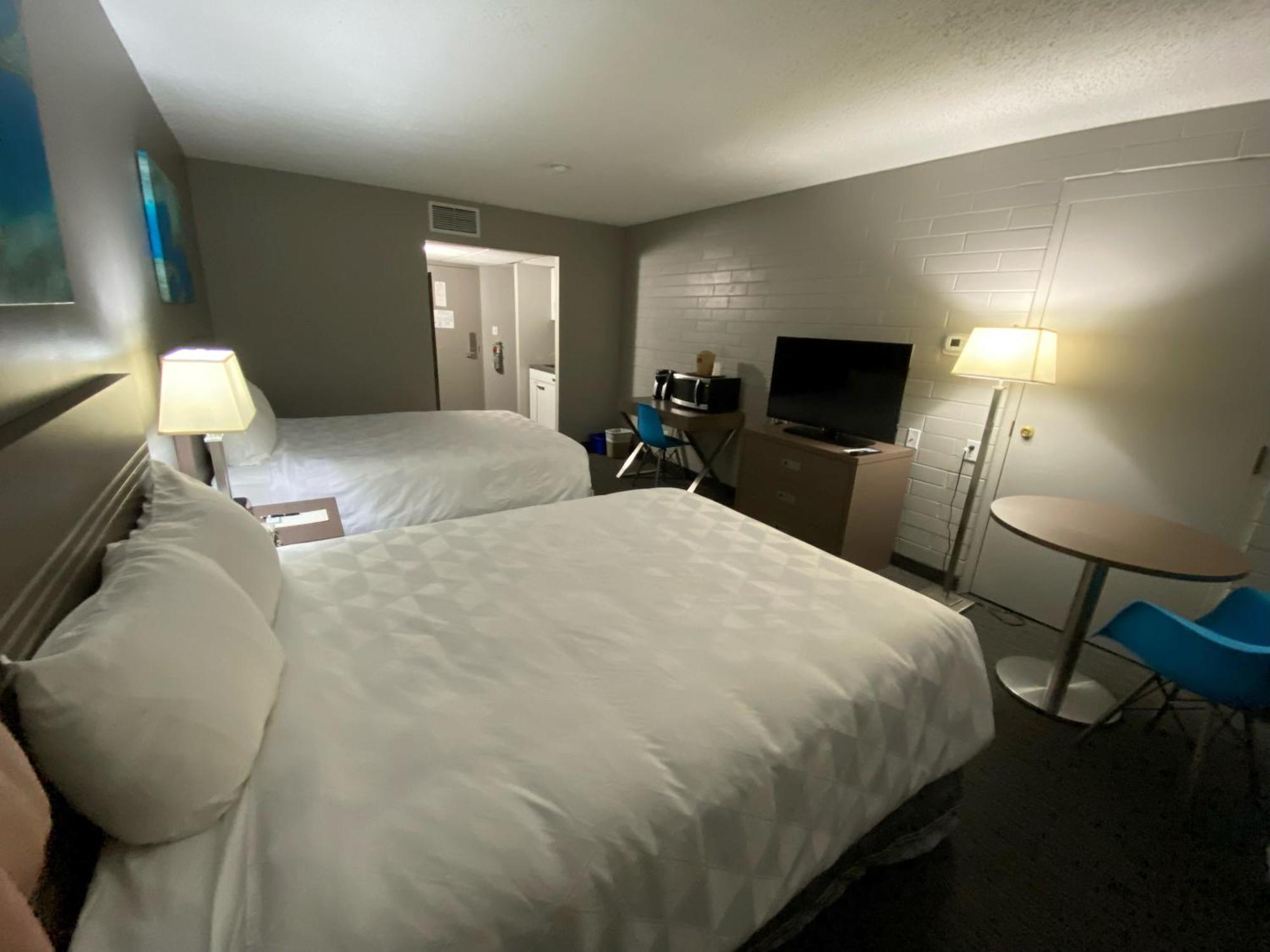 Travelodge By Wyndham グランド・プレーリー エクステリア 写真