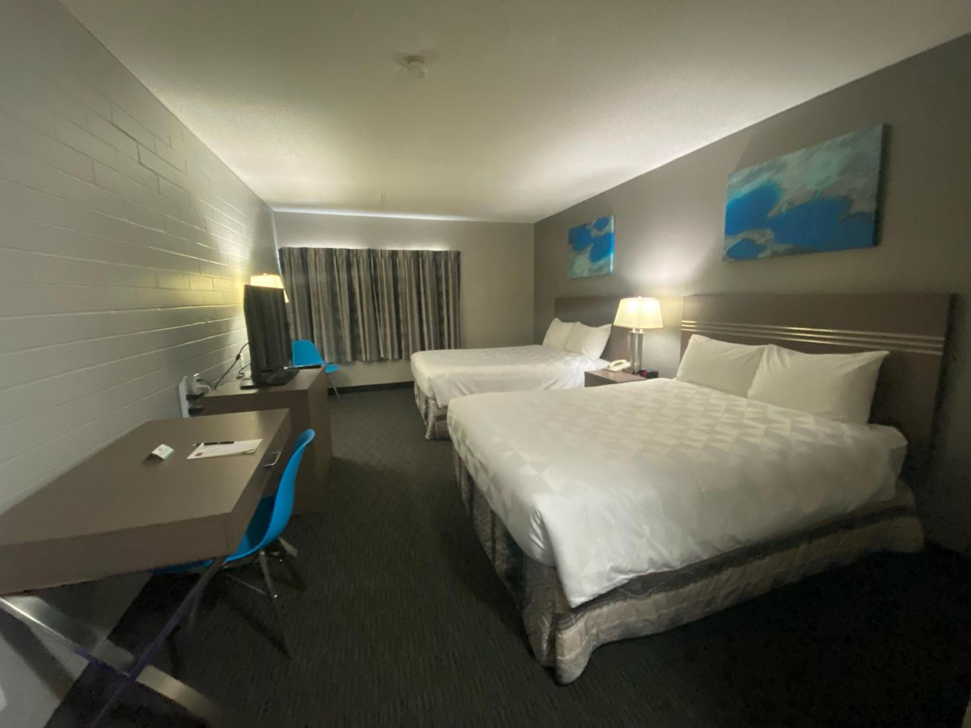 Travelodge By Wyndham グランド・プレーリー エクステリア 写真