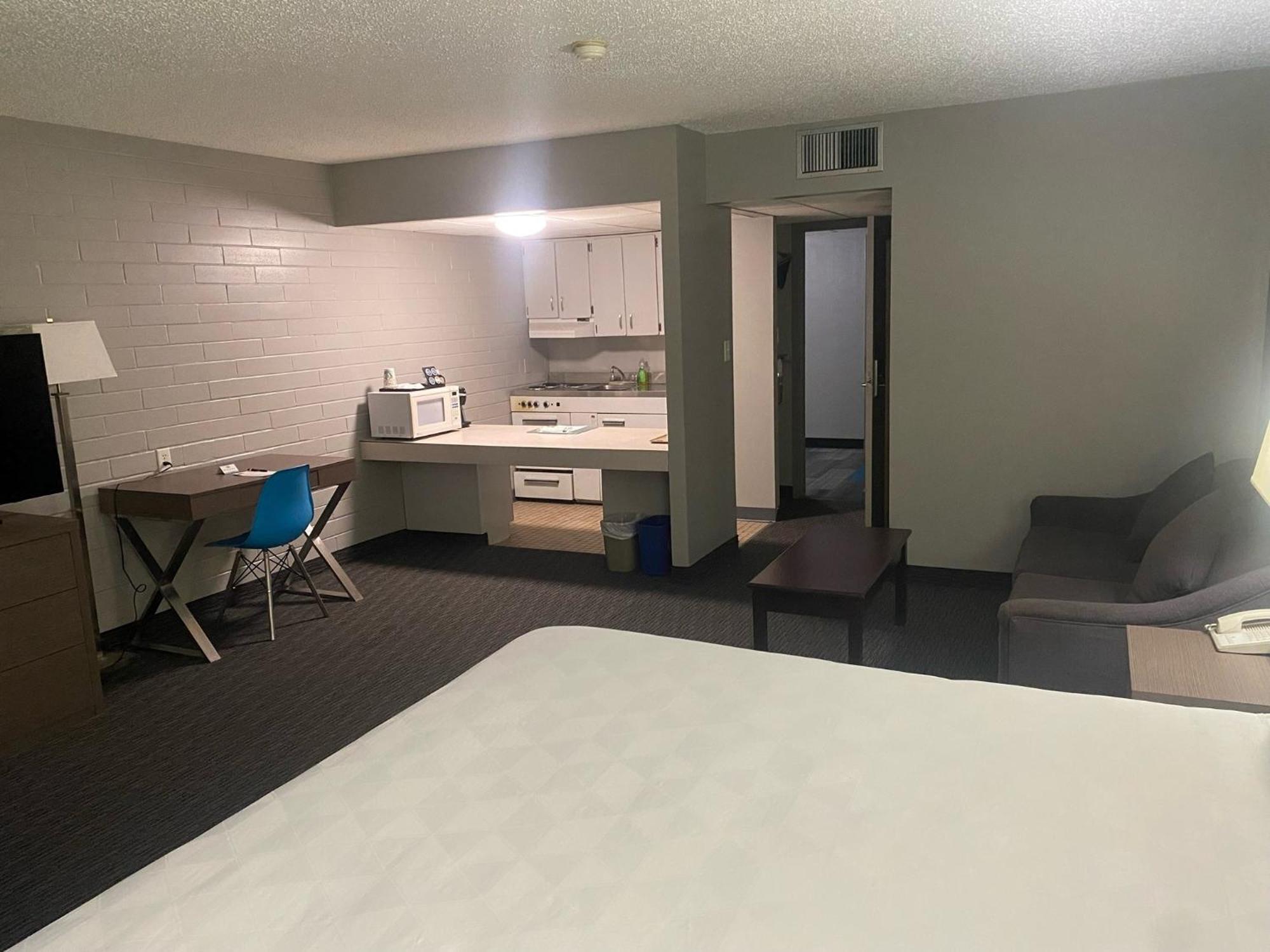 Travelodge By Wyndham グランド・プレーリー エクステリア 写真