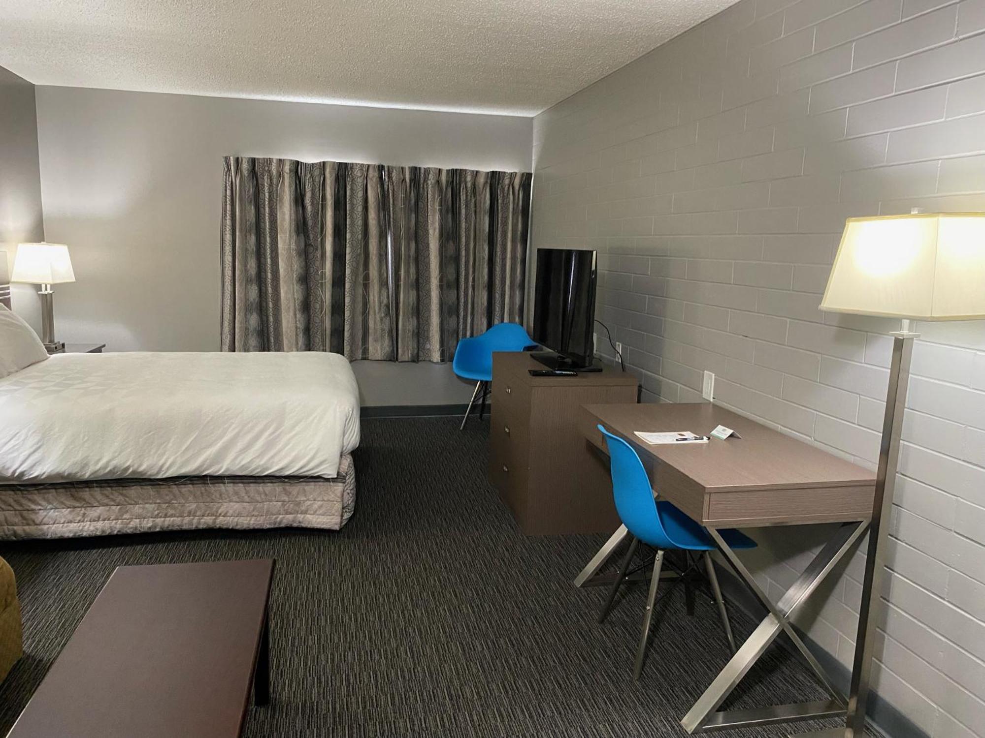 Travelodge By Wyndham グランド・プレーリー エクステリア 写真
